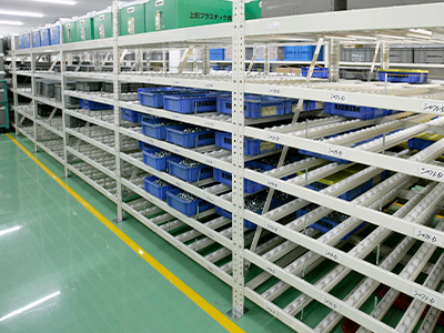物品棚（ラック）｜物流システム｜製品情報｜株式会社オカムラ